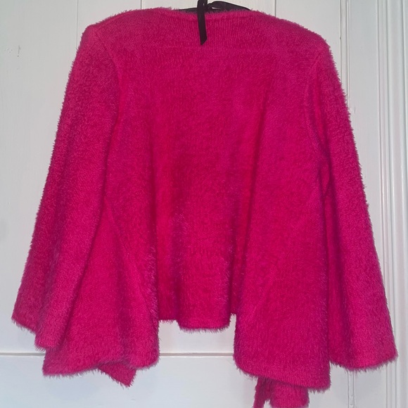 Barbiecore pink open knit cardigan 💗💗 with cropped sleeves - Picture 3 of 4